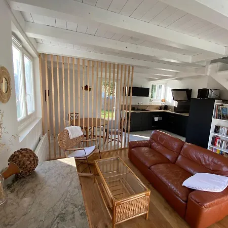 Maisonnette Confortable A Hébergement de vacances Pornic