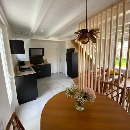Maisonnette Confortable A Hébergement de vacances Pornic