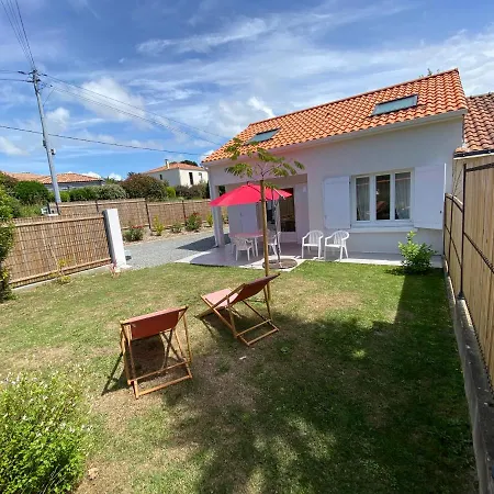 Maisonnette Confortable A Hébergement de vacances *
