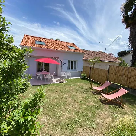 Hébergement de vacances Maisonnette Confortable A *